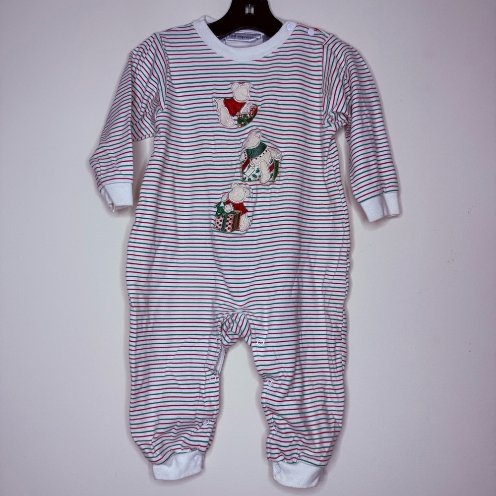 VTG FIRST IMPRESSIONS Christmas Holiday Teddy Gifts Embroidered Sleeper Bodysuit